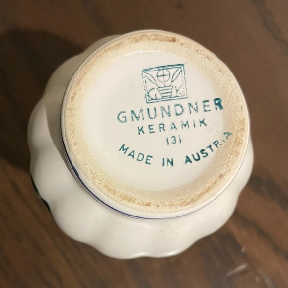 Gmundner Keramik Austria Flowers Hand Painted Small Ceramic Vase - Picture 3 of 5